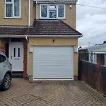 Large Kingsize Ensuite In Kingswood, Bristol, Bs15 Pansiyon Bristol